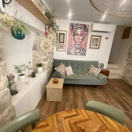 Oleandar Apartamento *